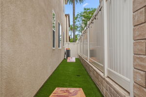 15-Side Yard