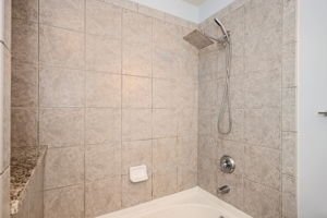  Photo 37