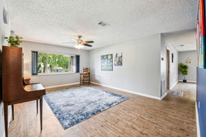 W Washington St-0306-007