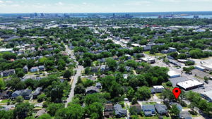  Photo 48