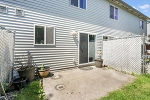  Photo 32