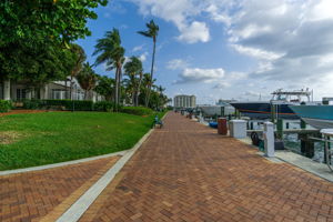 4000 Towerside Terrace, Miami, FL 33138, USA Photo 1