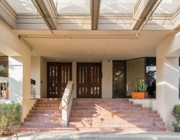 The grand entrance of 4001 N. New Braunfels