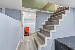  Photo 33