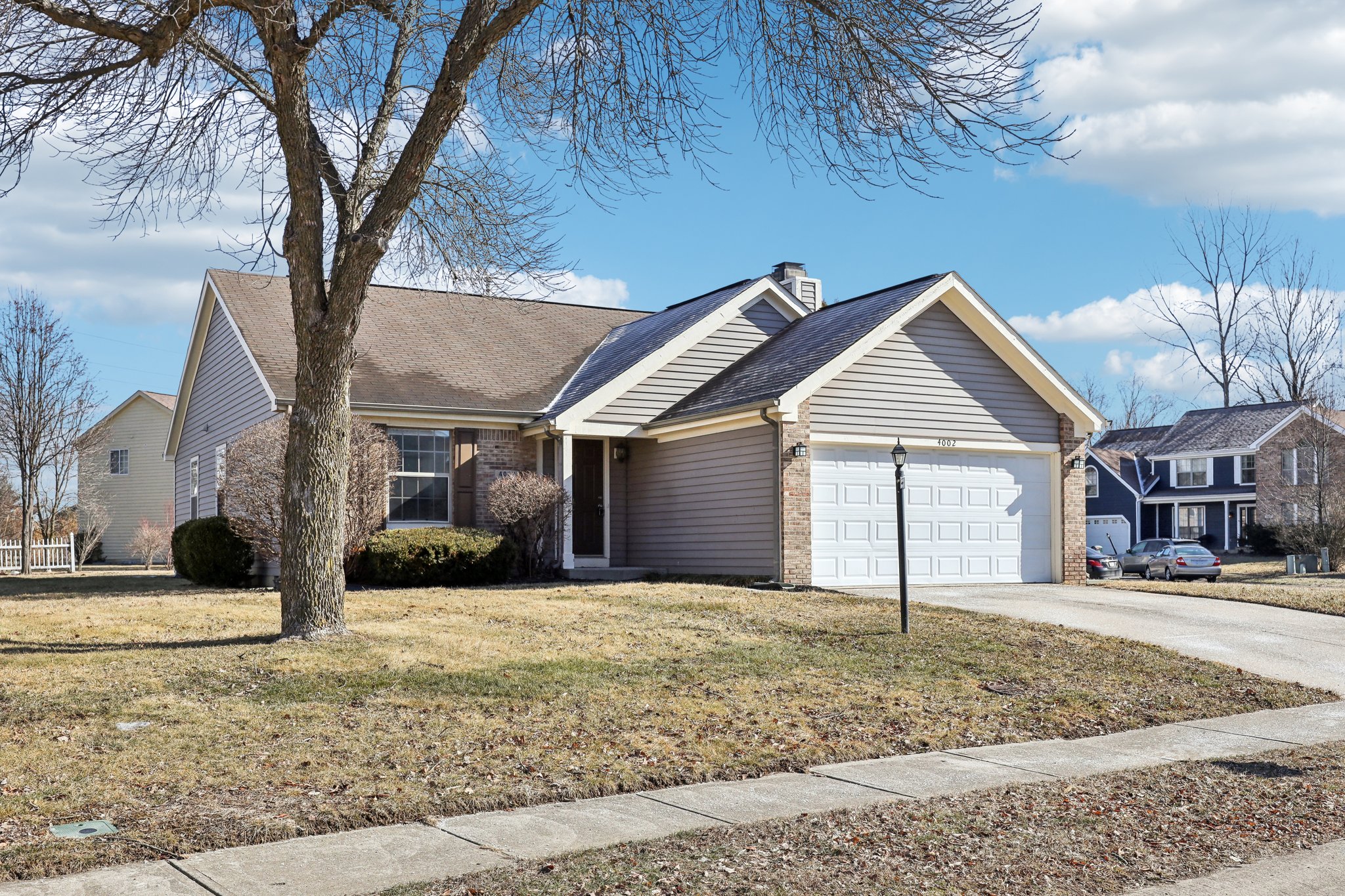 Colchester Dr-004.jpg