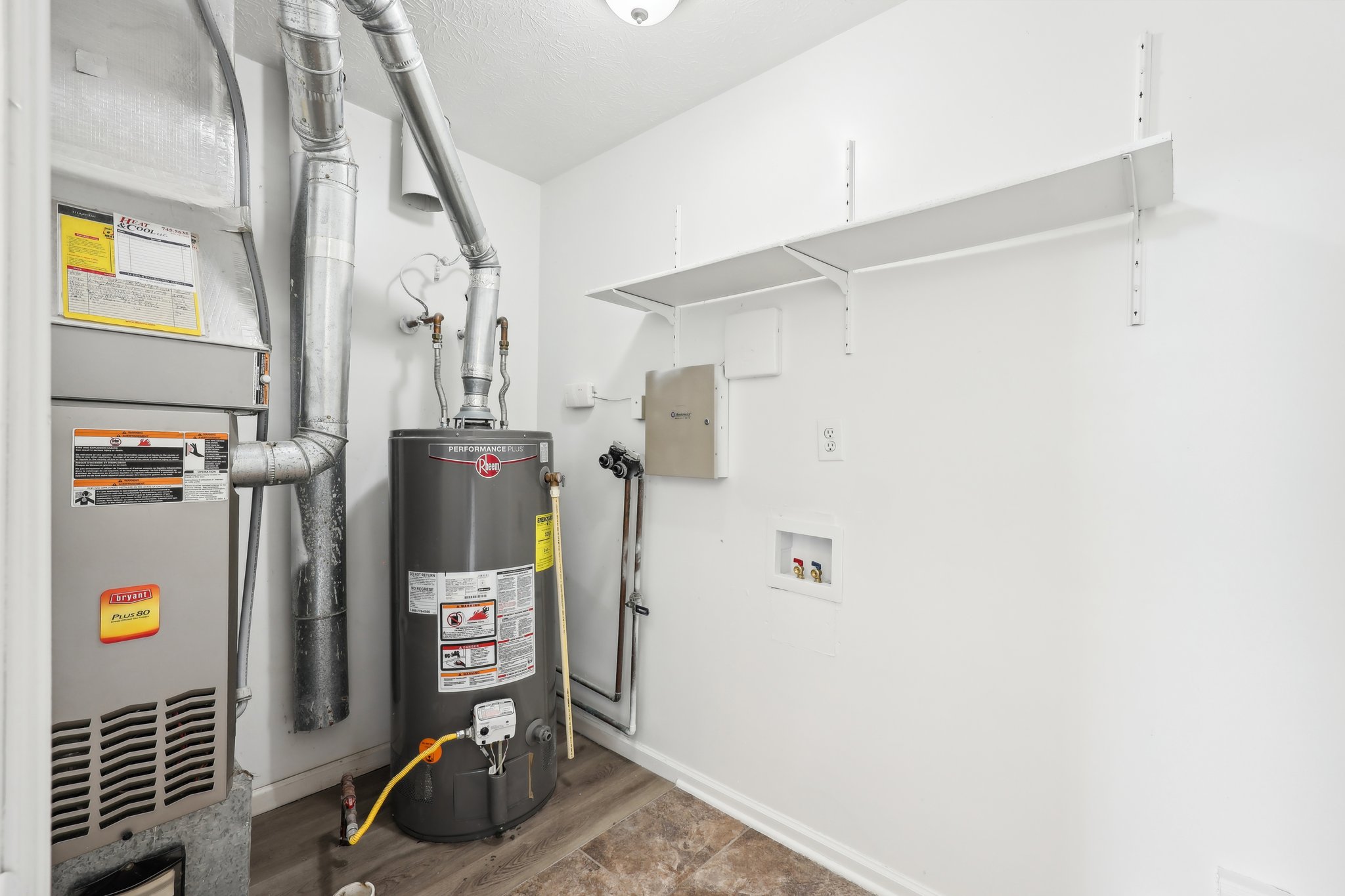 Colchester Dr-027.jpg