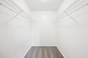 Colchester Dr-023.jpg