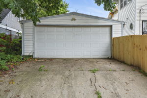  Photo 49