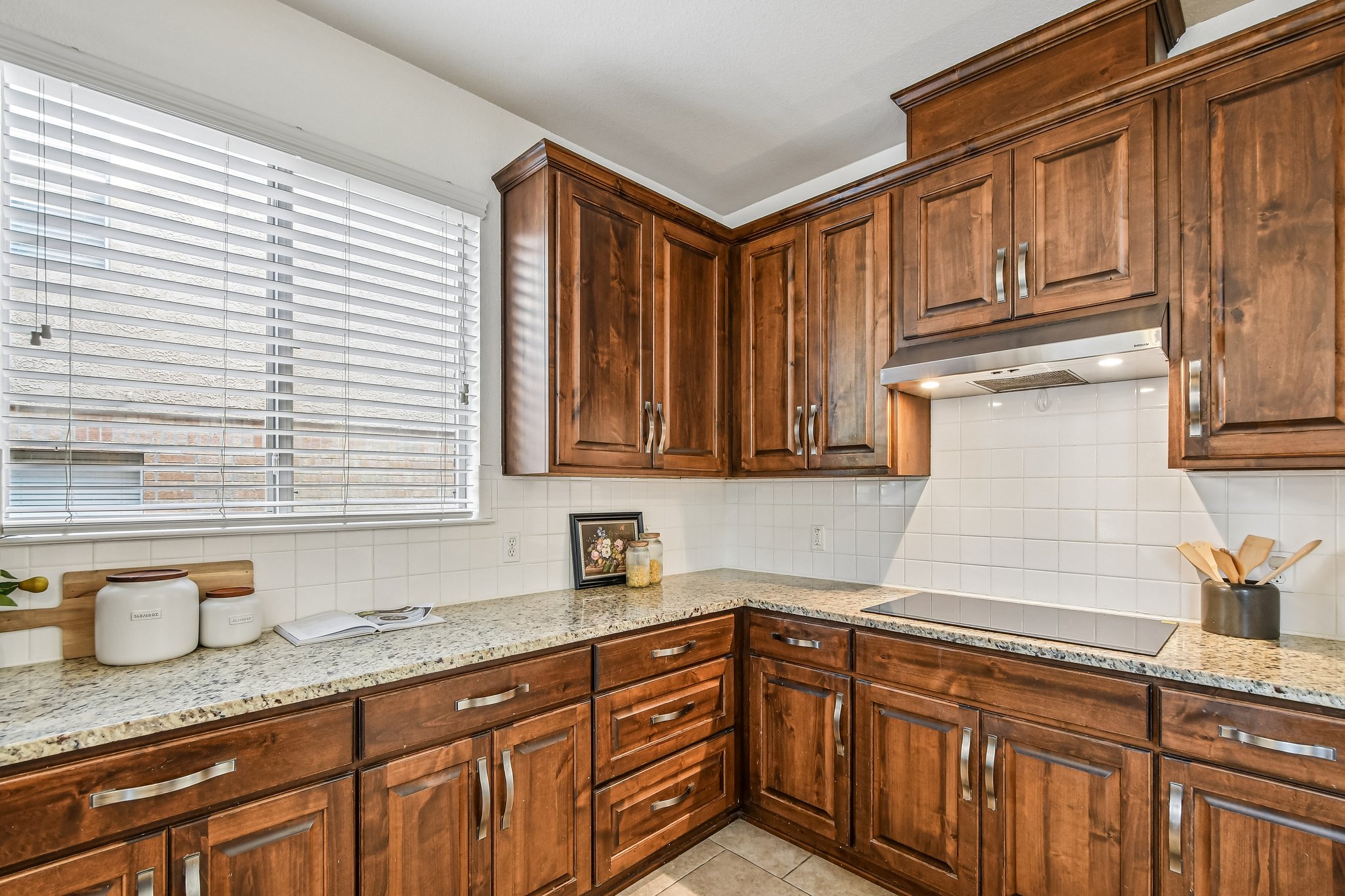 Lord Byron Cir-S1906-027.jpg