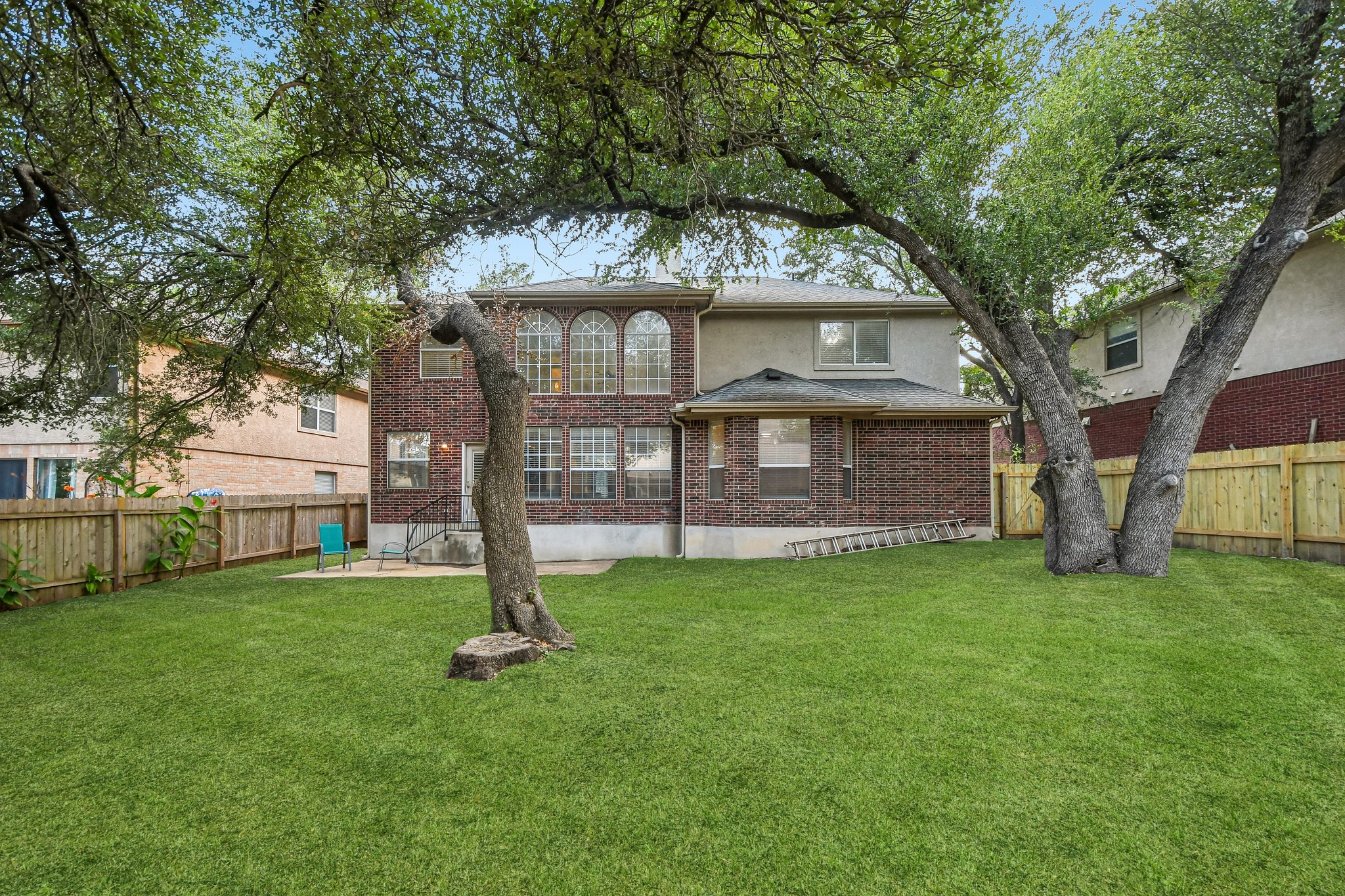 Lord Byron Cir-S1906-062.jpg