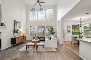 Lord Byron Cir-S1906-014.jpg