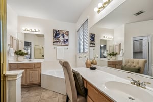 Lord Byron Cir-S1906-037.jpg