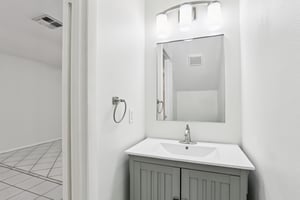 Oak Limb Ct-S1510-029.jpg