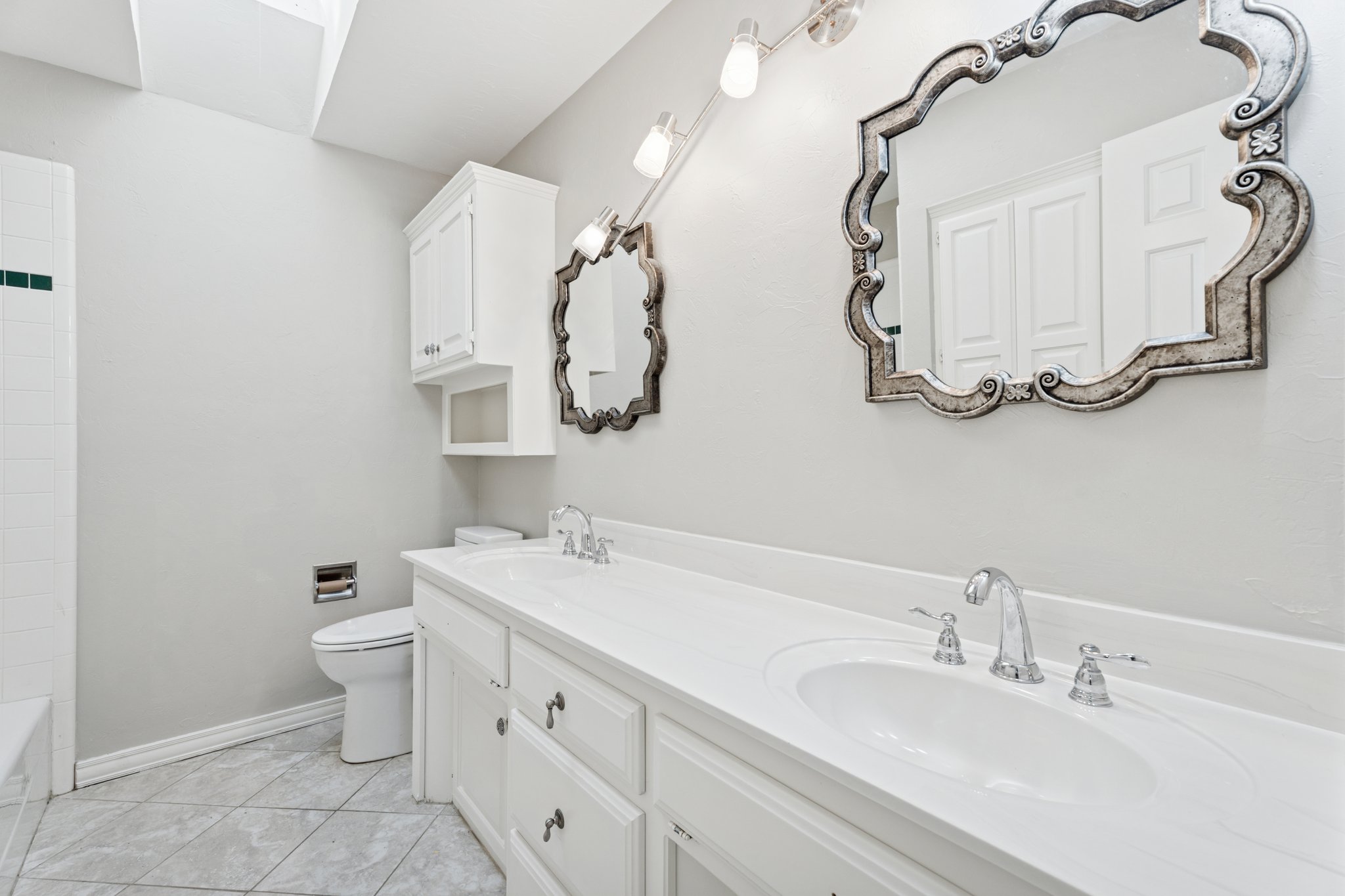 4004 Stonebridge Cir_029.jpg