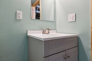  Photo 49