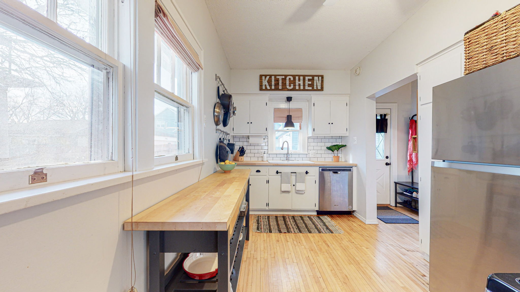  4006 S 27th Ave, Minneapolis, MN 55406, US Photo 17
