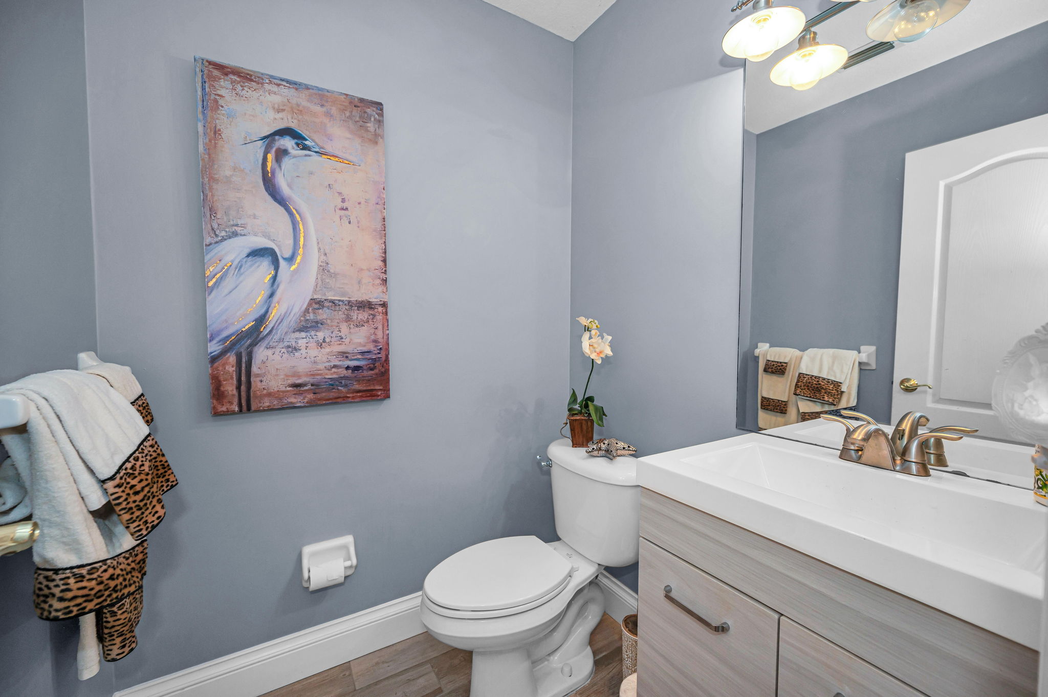 Upper Level Bonus Room Bathroom
