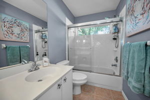 Bathroom2