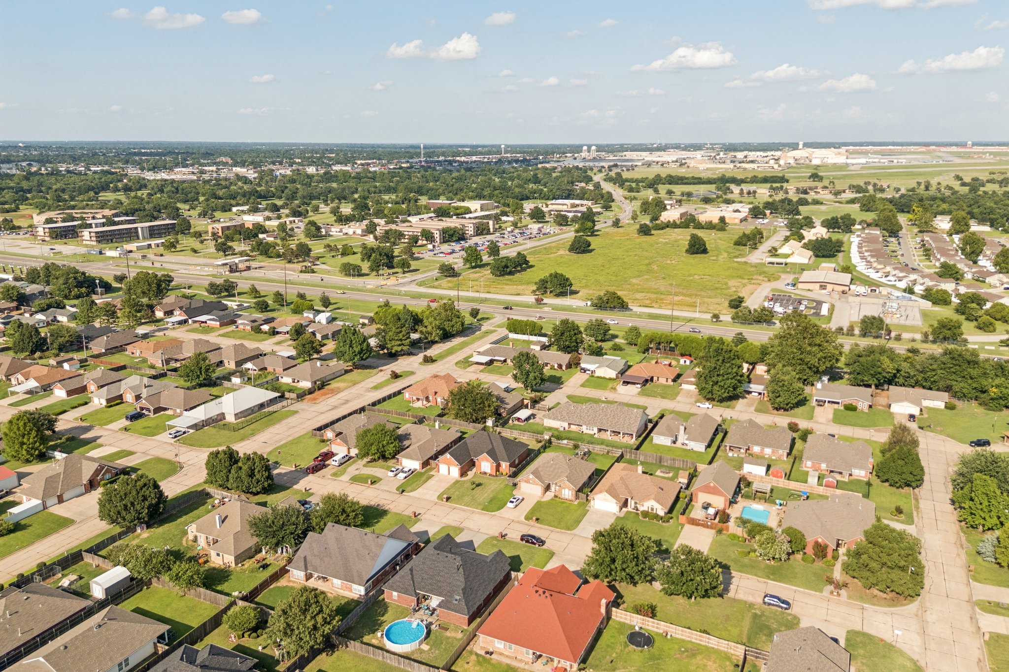 4008 Lamar Dr_002.jpg