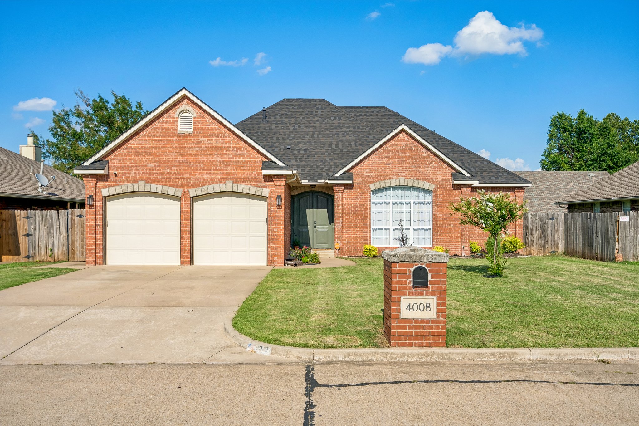 4008 Lamar Dr_002 (2).jpg