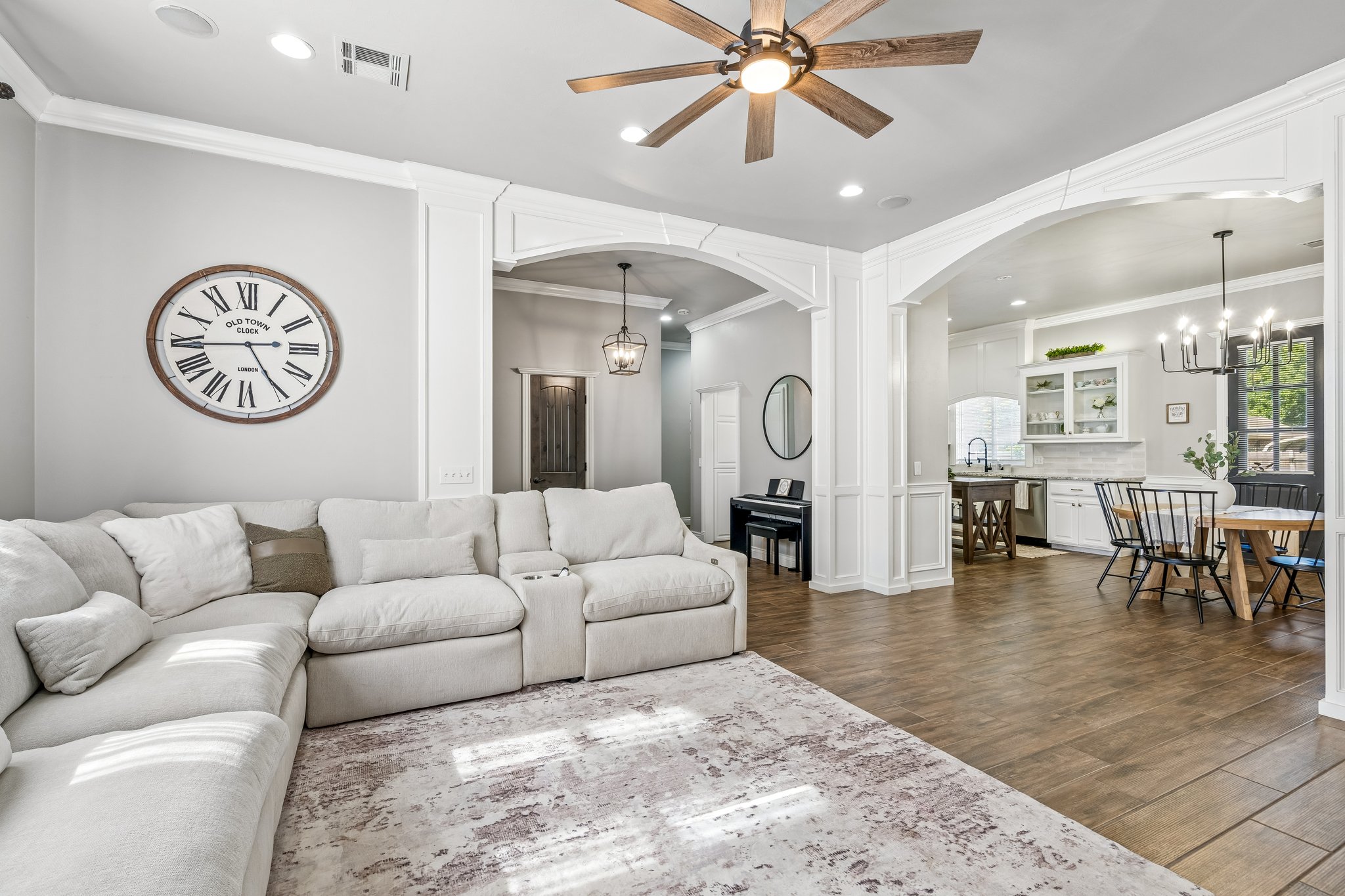 4008 Lamar Dr_012.jpg