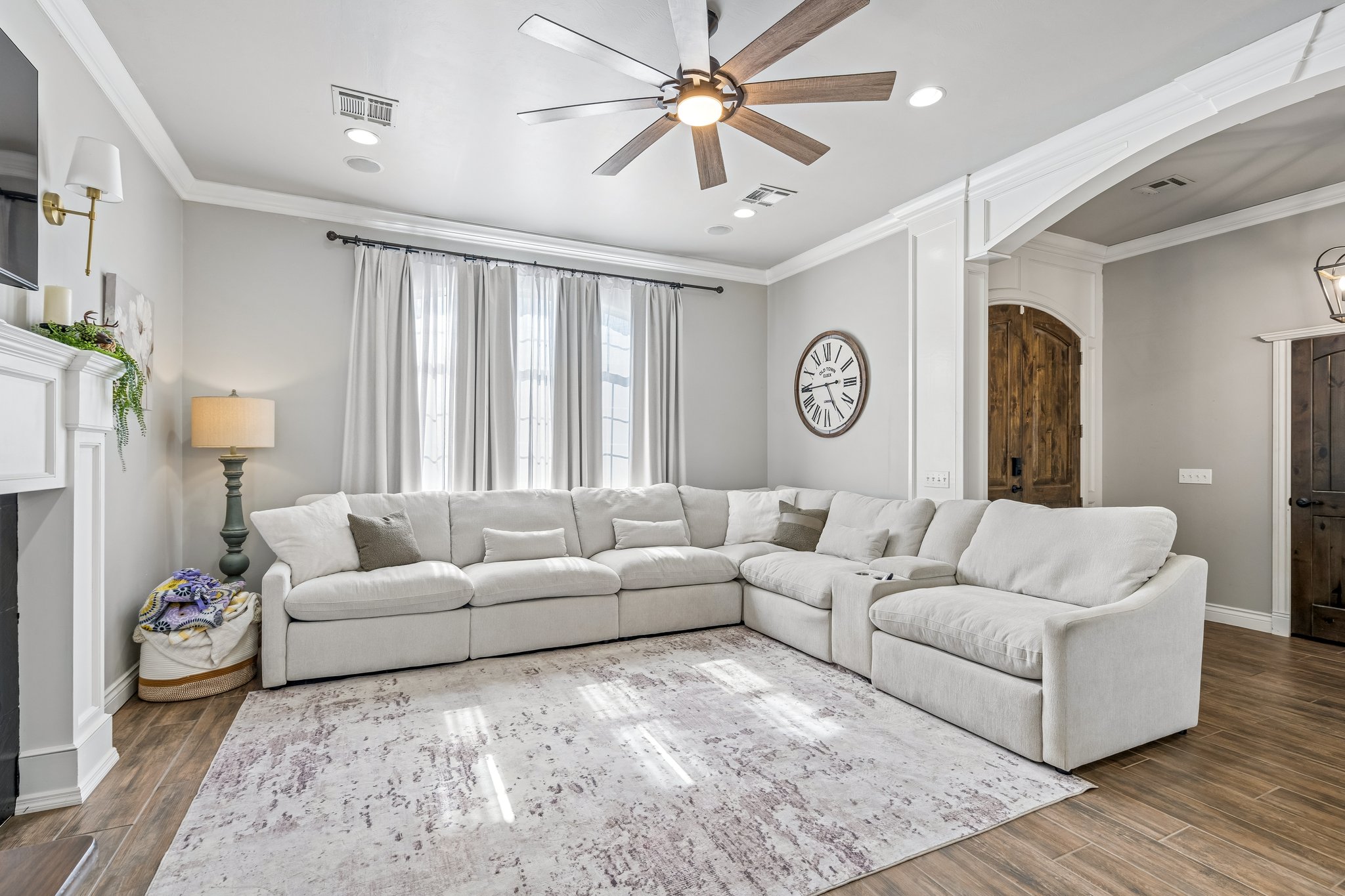 4008 Lamar Dr_013.jpg