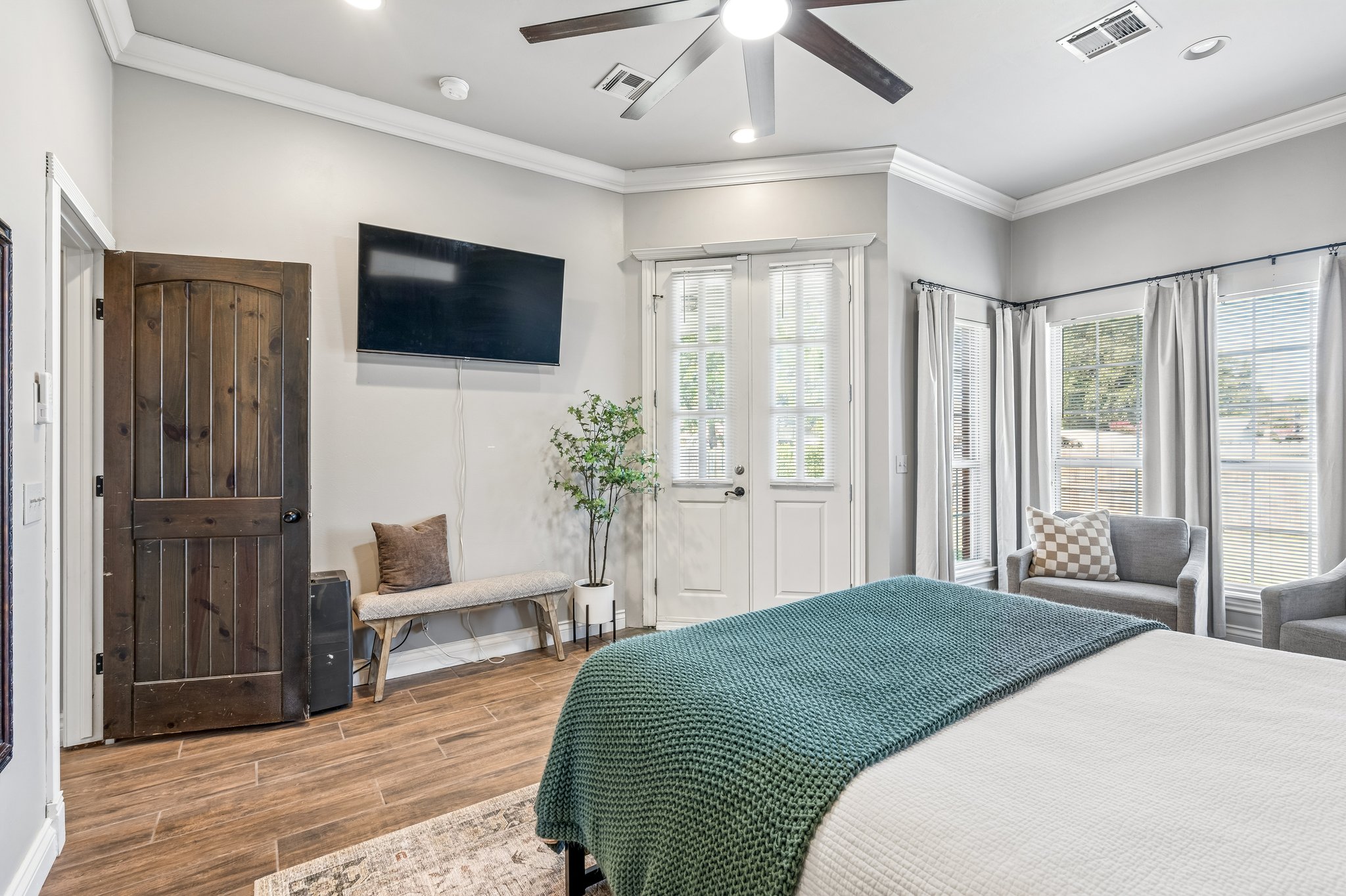 4008 Lamar Dr_026.jpg