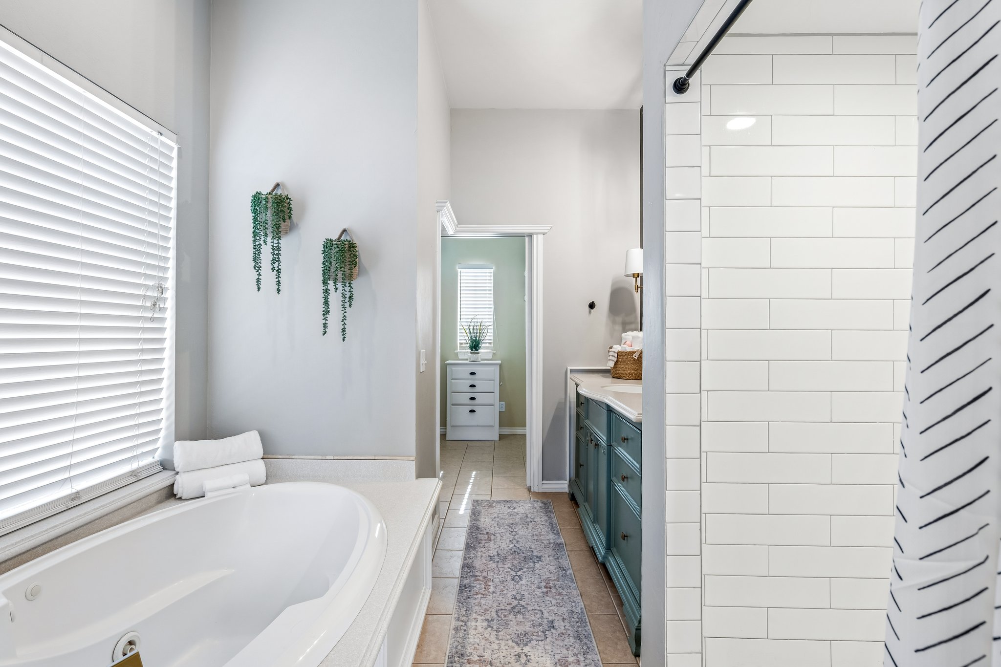 4008 Lamar Dr_030.jpg
