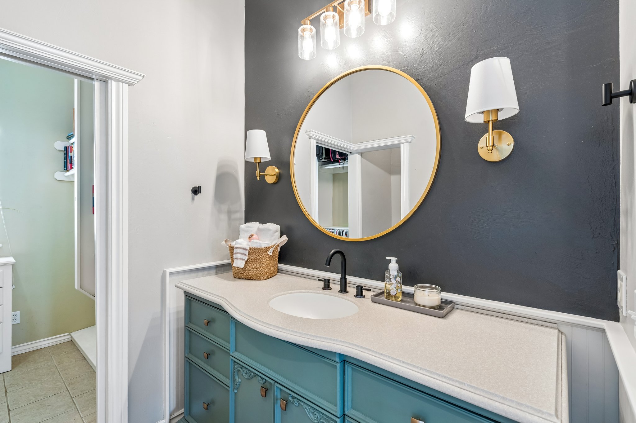 4008 Lamar Dr_033.jpg