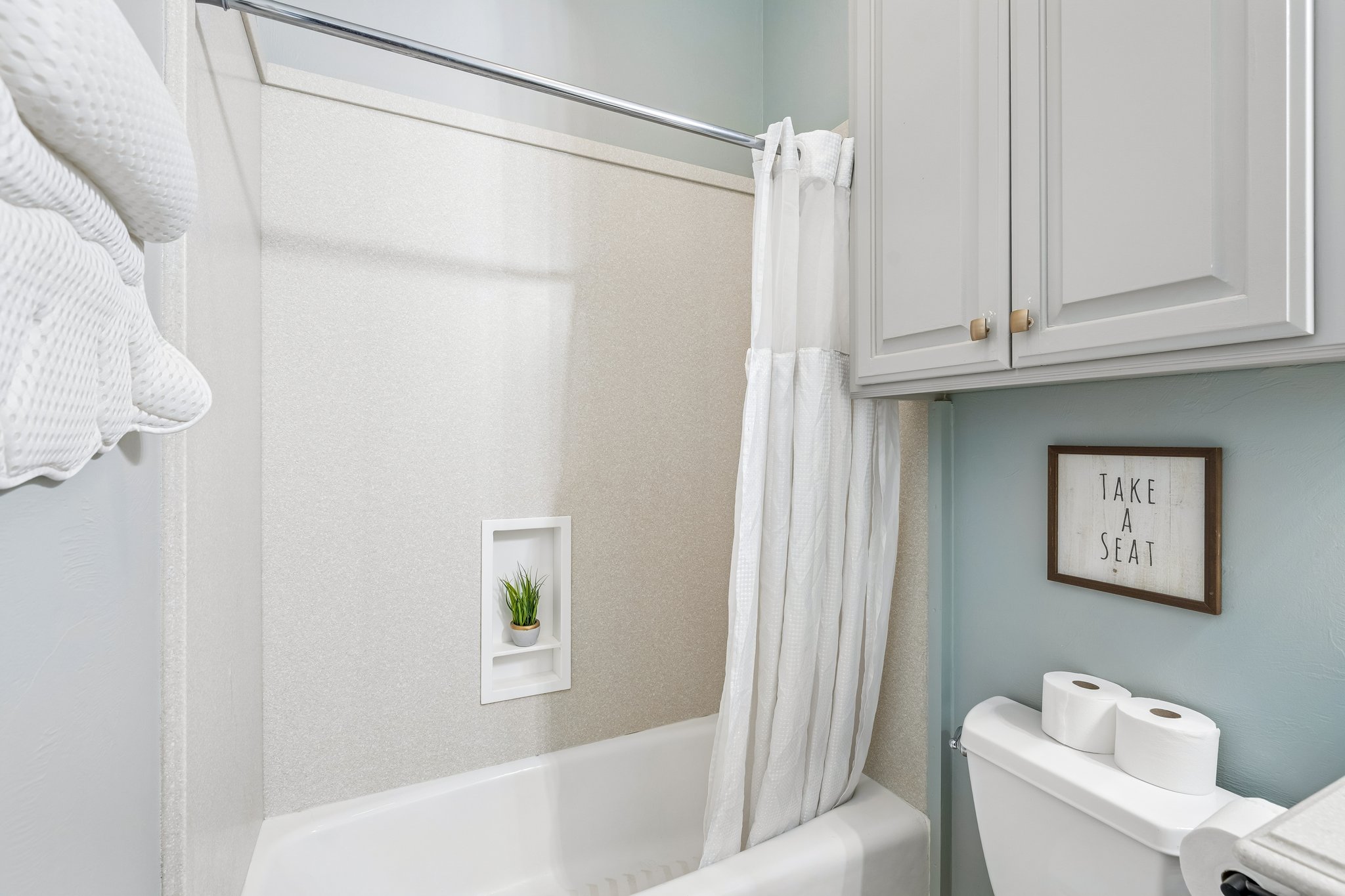 4008 Lamar Dr_041.jpg