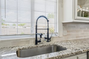 4008 Lamar Dr_022.jpg