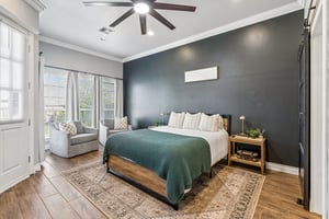 4008 Lamar Dr_025.jpg