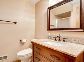  Photo 40