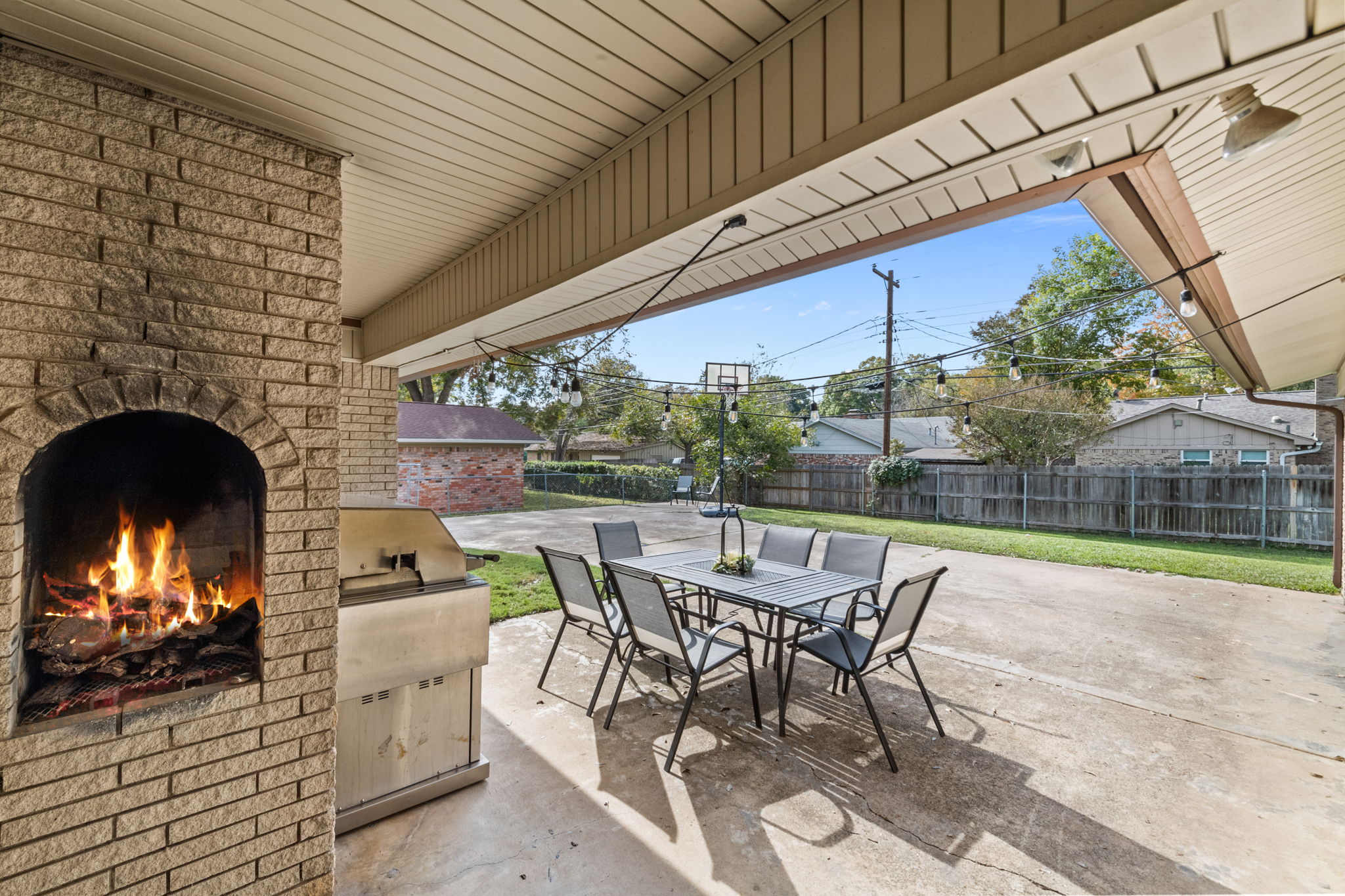 4008 Twilight Dr S, Benbrook, TX 76116, USA Photo 37
