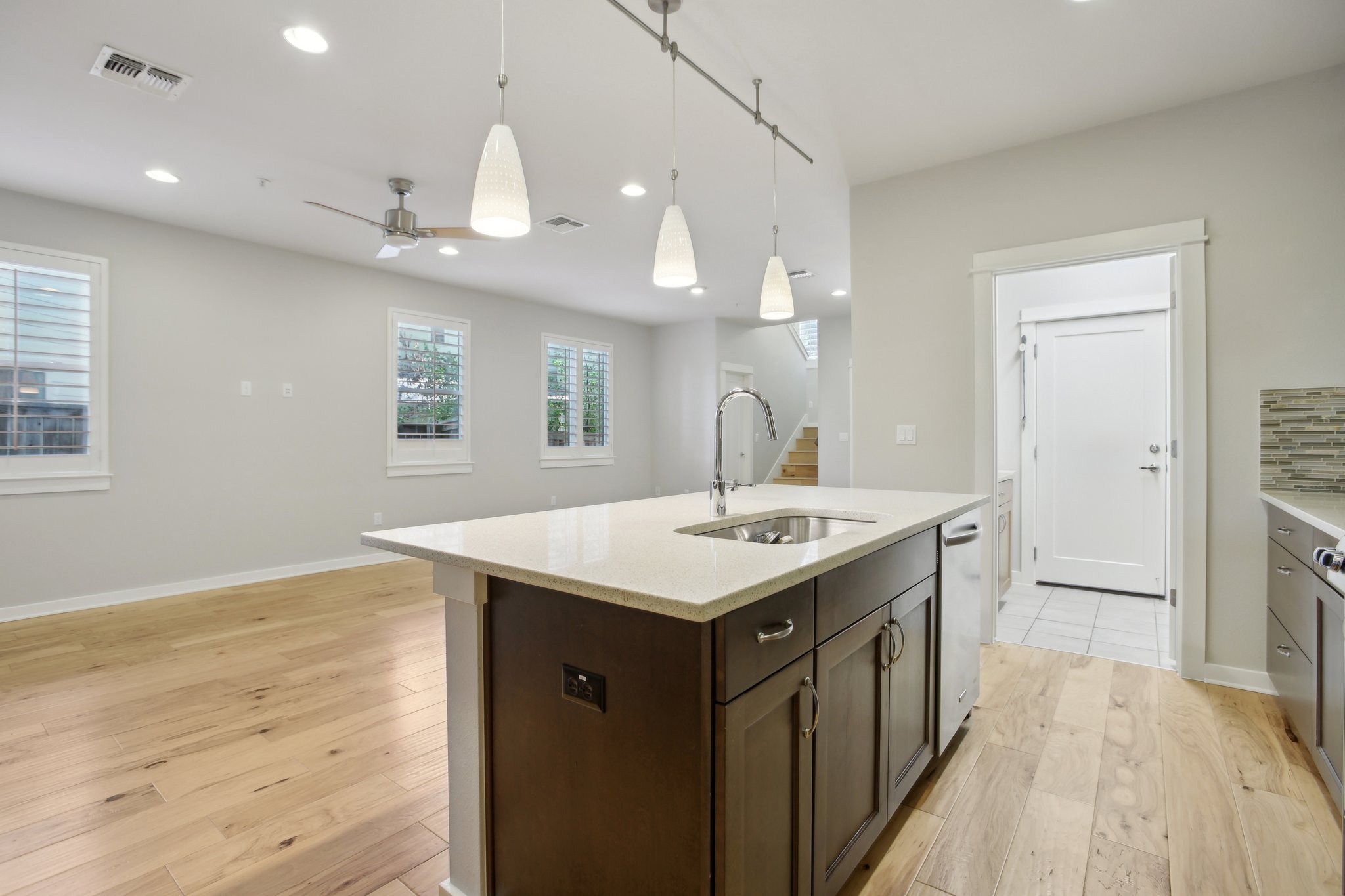 Valley View Rd unit a-1205-015.jpg
