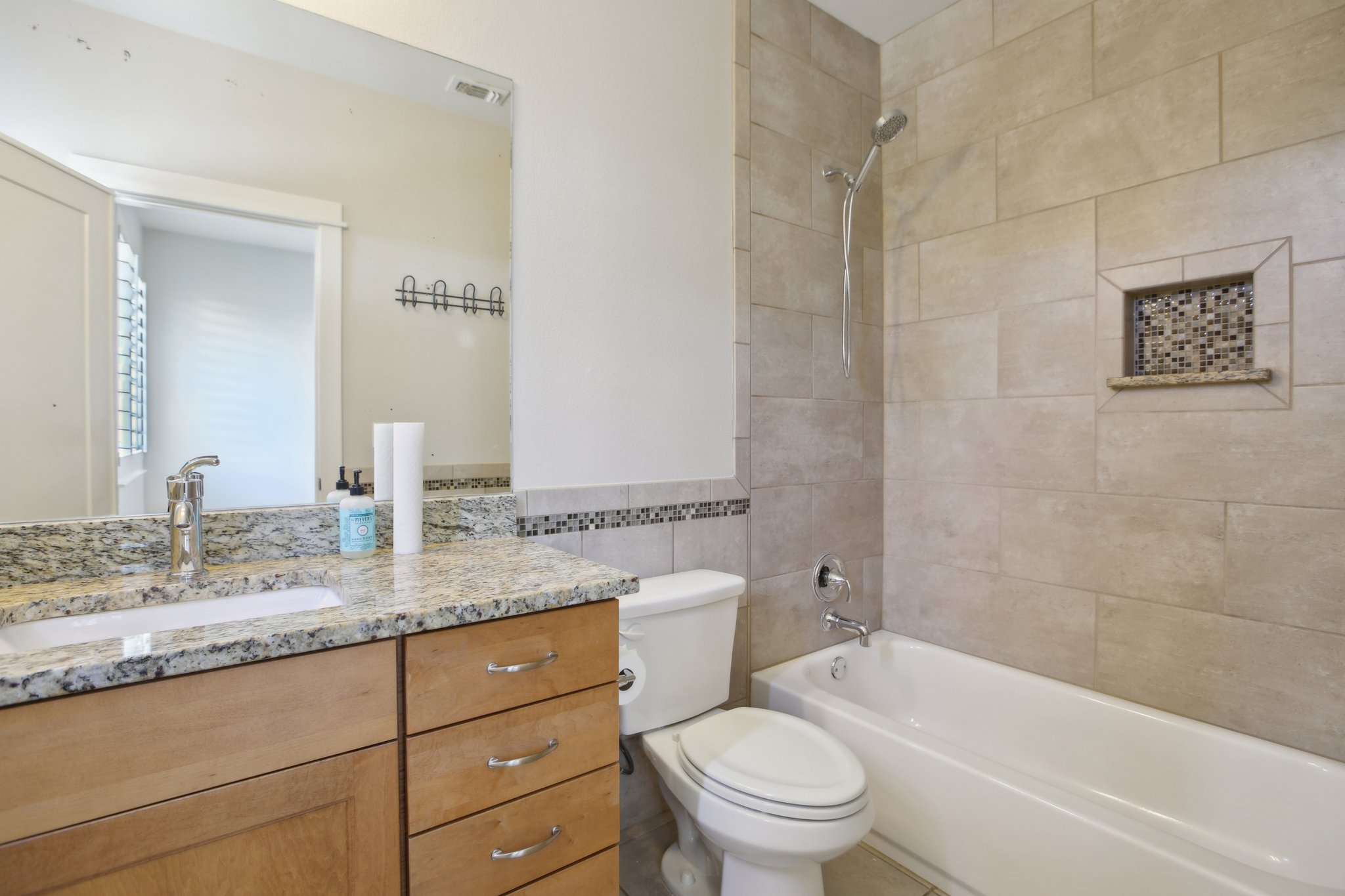 Valley View Rd unit a-1205-035.jpg