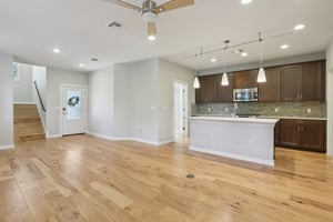 Valley View Rd unit a-1205-010.jpg