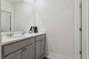  Photo 33