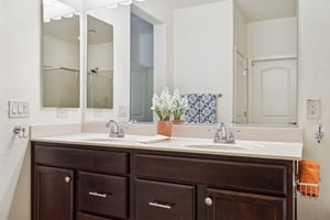 4009 N 164th Dr - 013.jpg