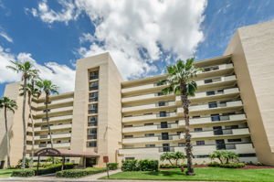 1-Boca Vista Front Exterior