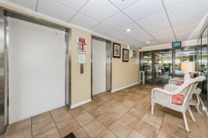 3-Boca Vista Lobby