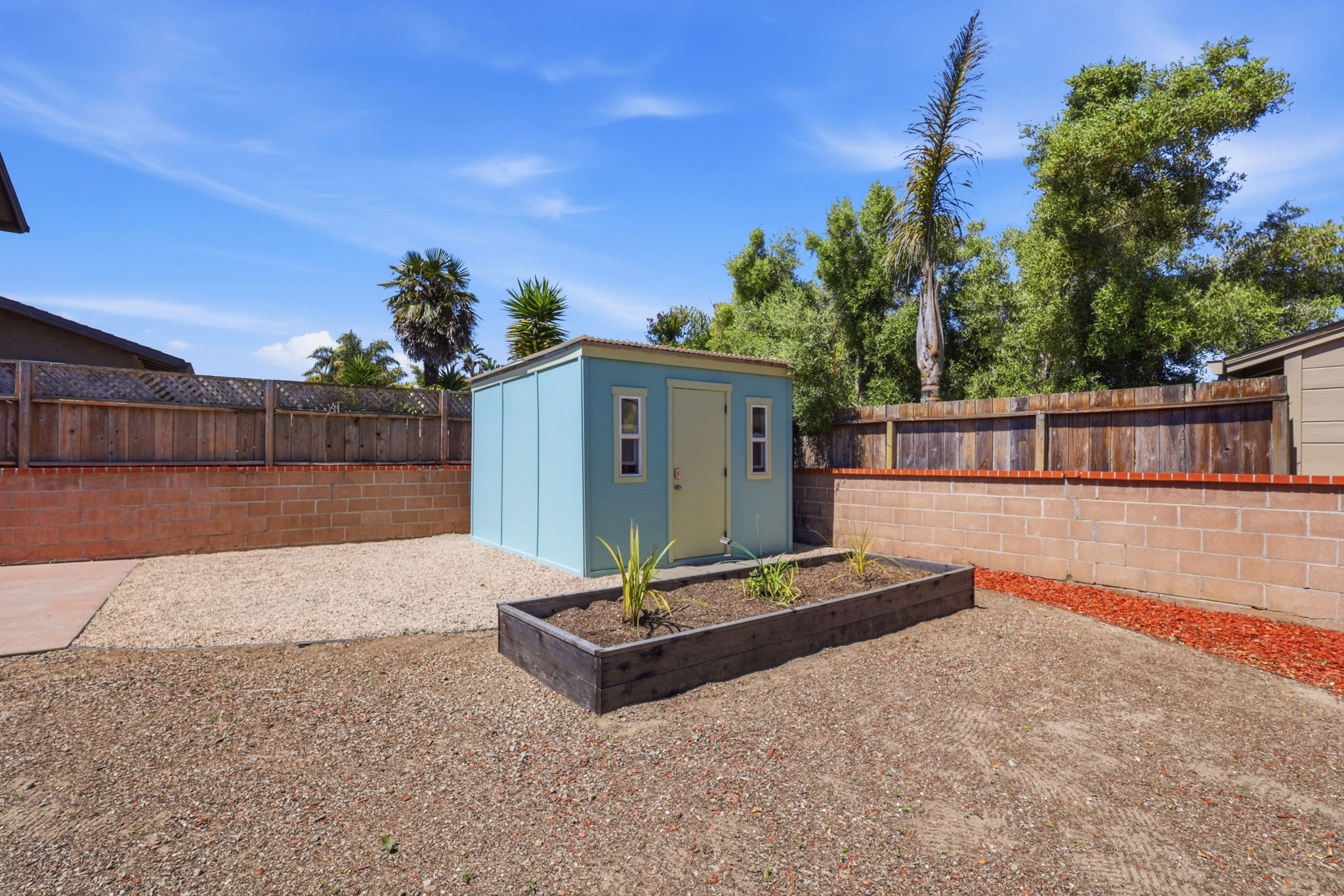 046_F8_401 15th Ave