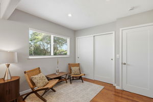 021_F8_401 15th Ave