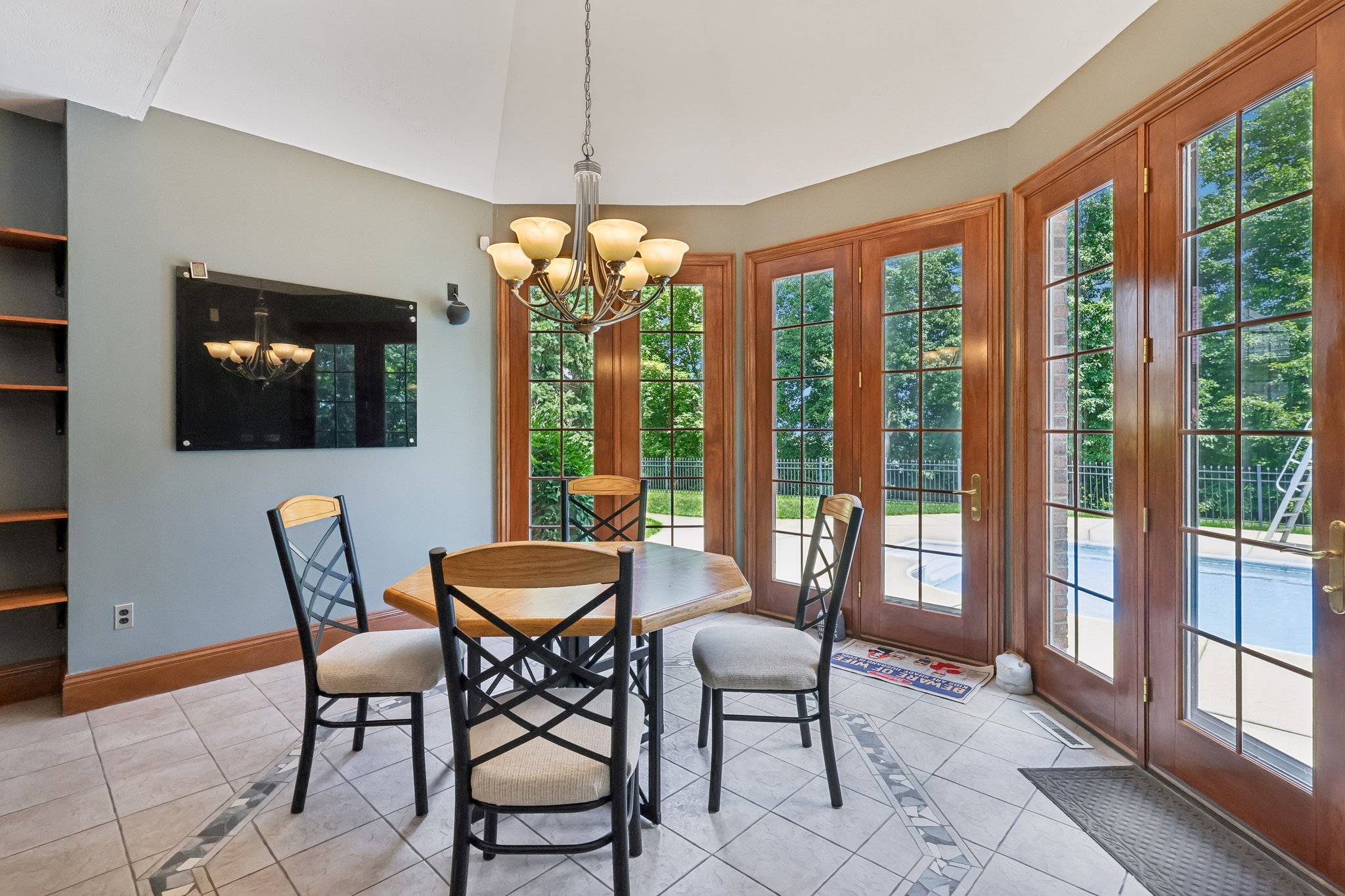 Blackstone Ln-S2407-013.jpg