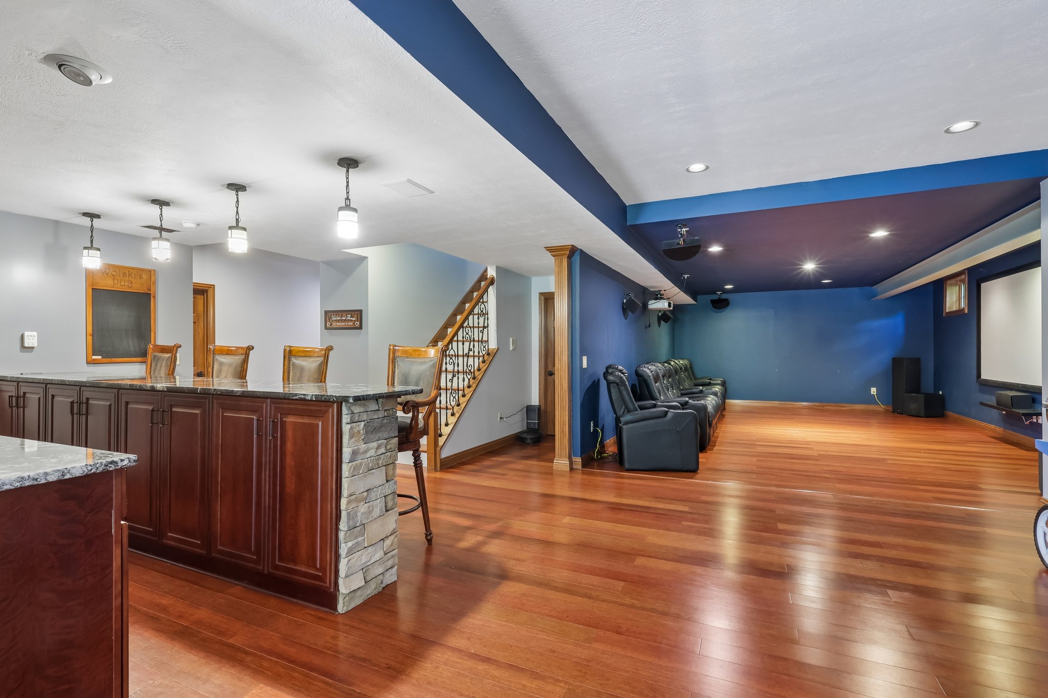 Blackstone Ln-S2407-029.jpg