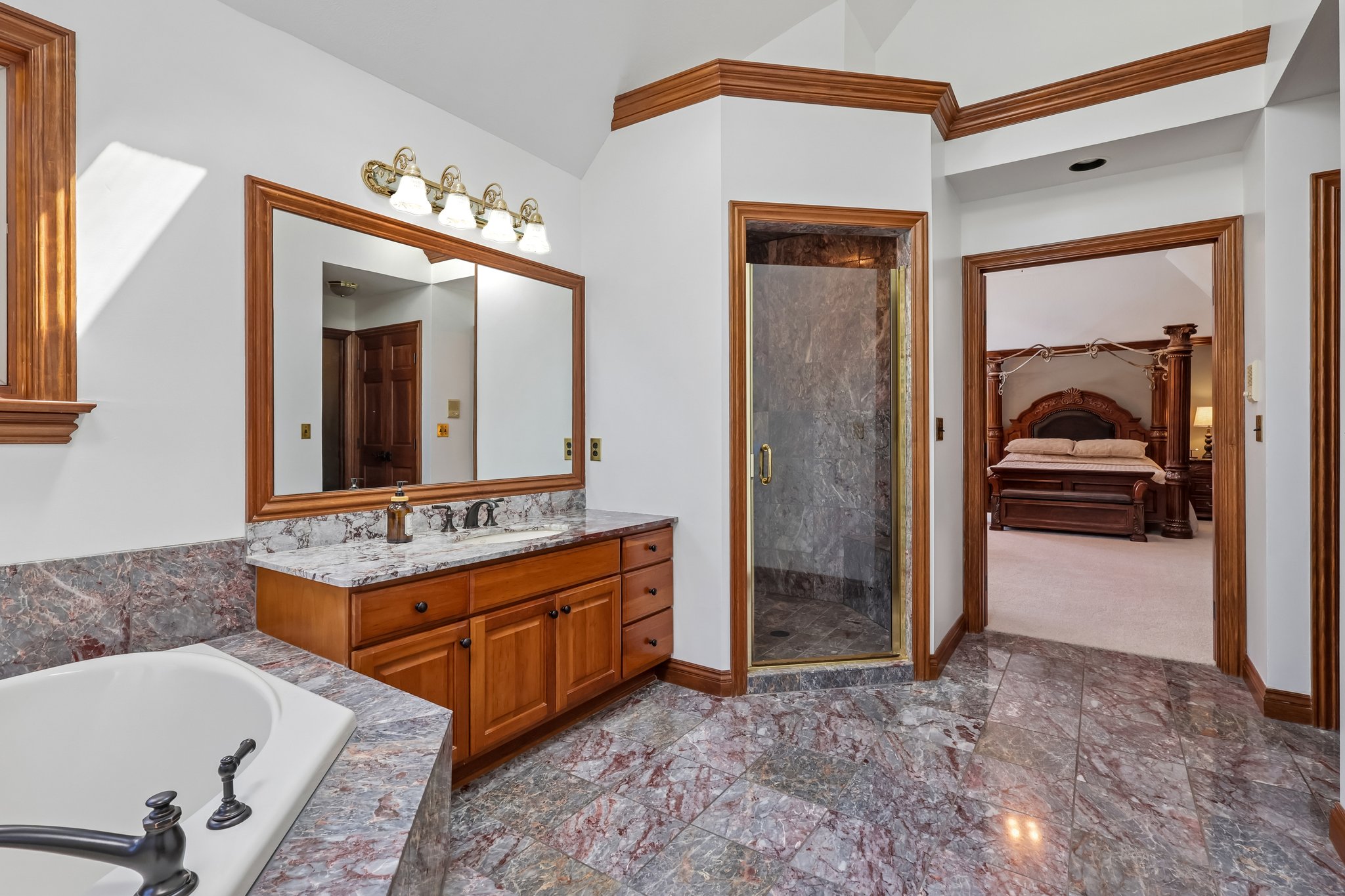 Blackstone Ln-S2407-059.jpg