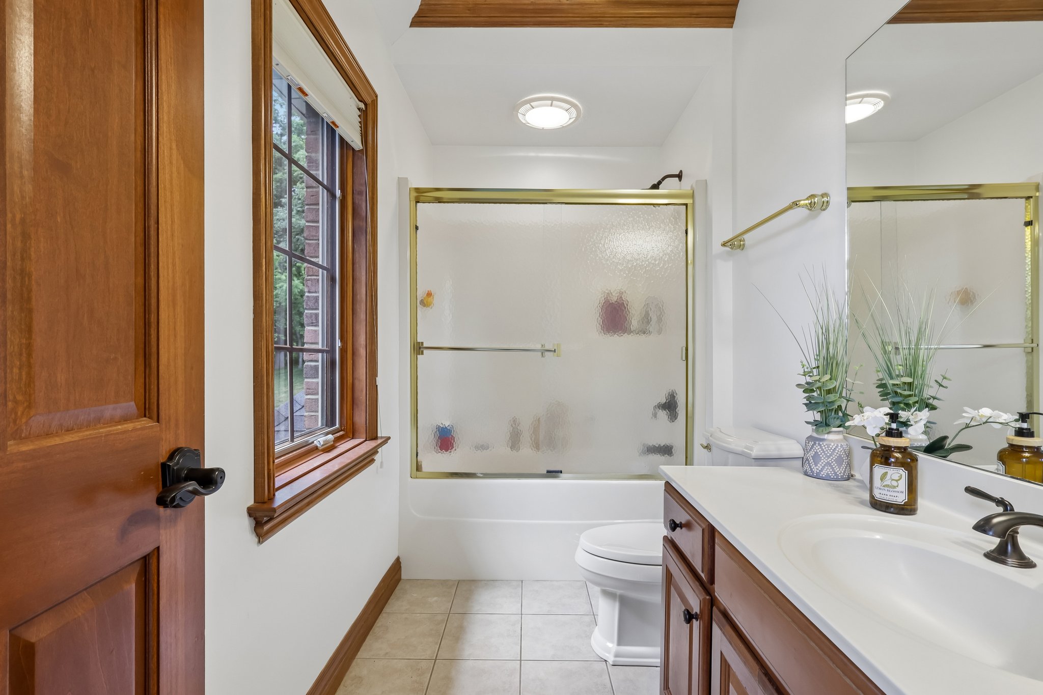 Blackstone Ln-S2407-065.jpg