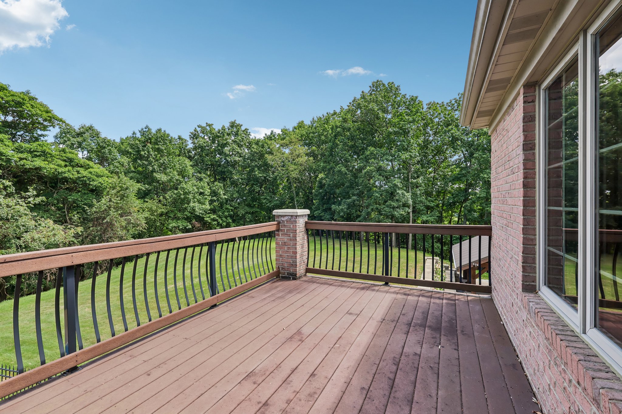 Blackstone Ln-S2407-076.jpg
