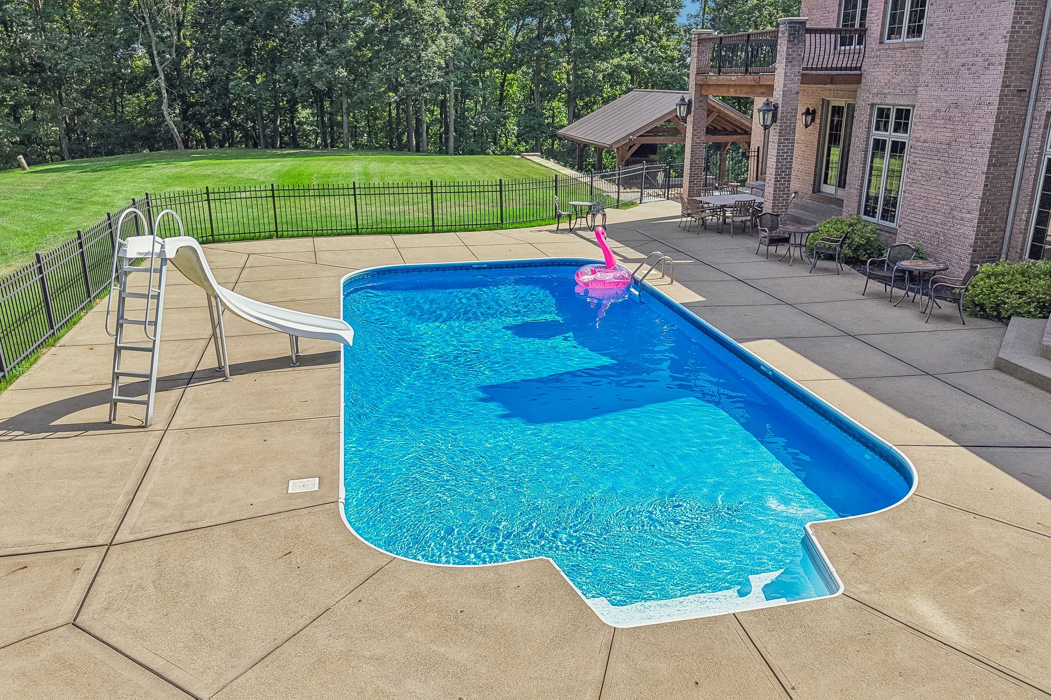 Blackstone Ln-S2407-099.jpg