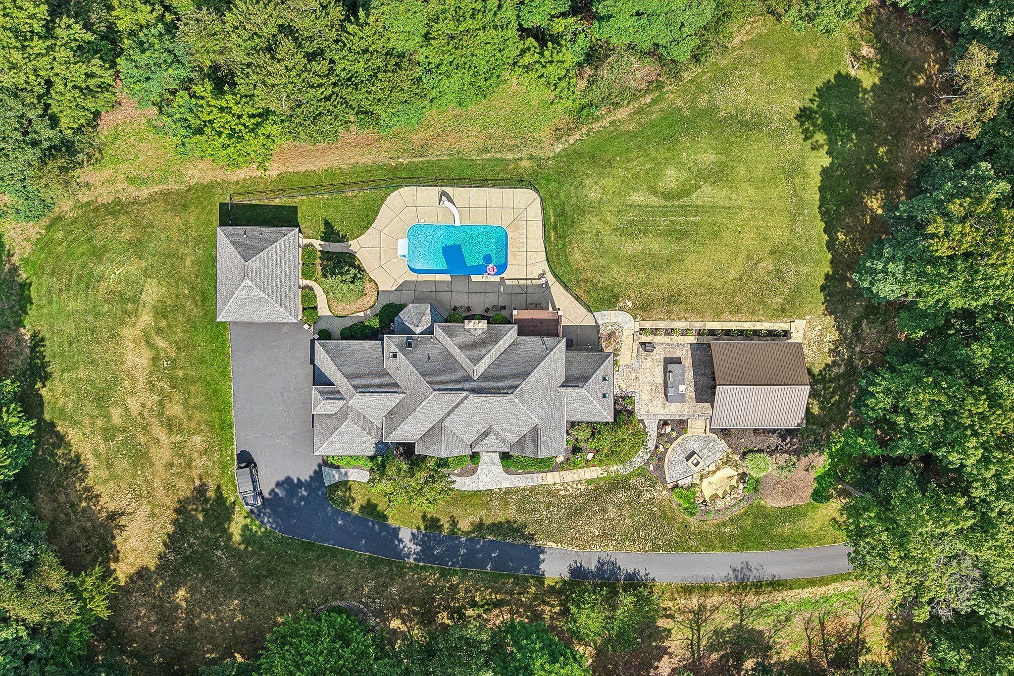 Blackstone Ln-S2407-110.jpg
